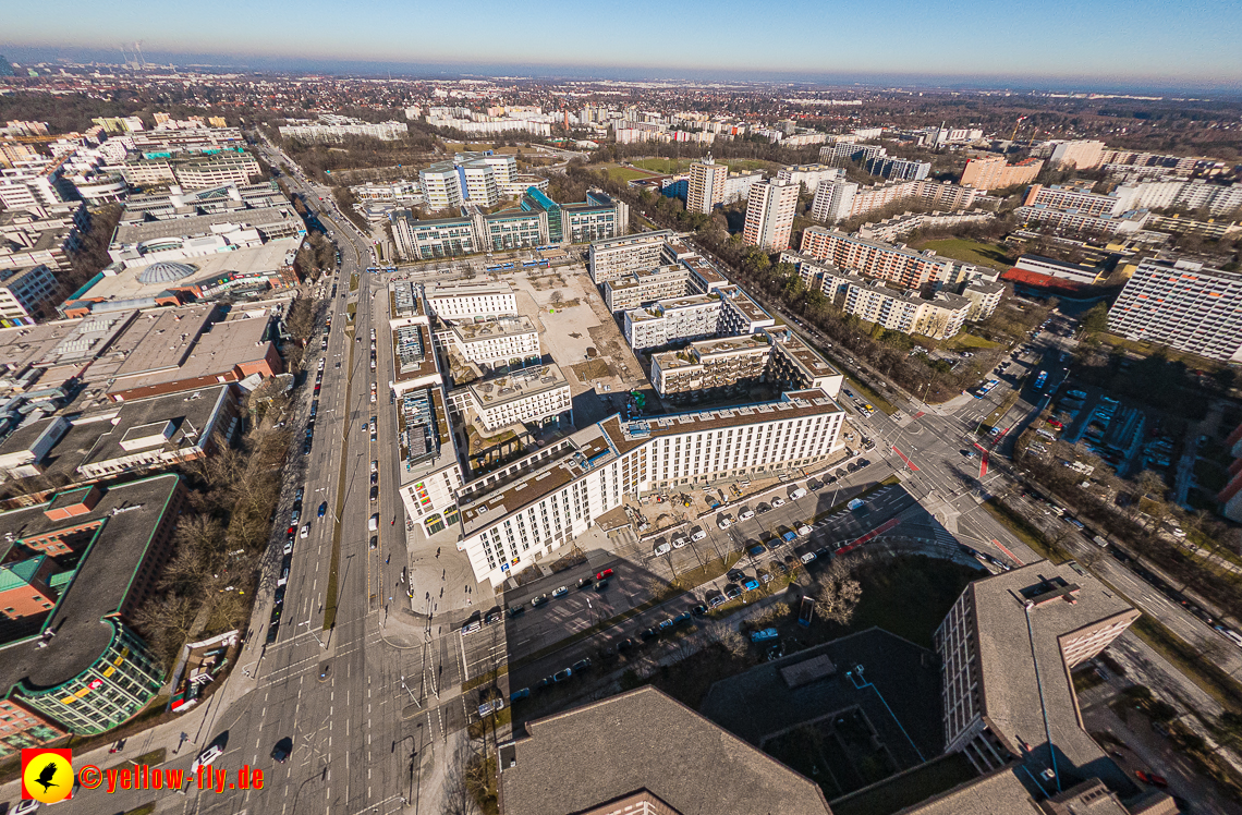 15.02.2023 - Luftbilder Perlach Plaza, Allianz, Wacker, Rentenversicherung, PEP